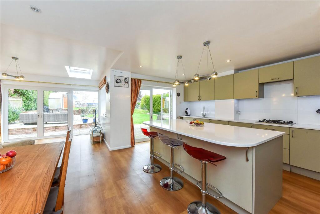 Courtenay Road, Winchester, Hampshire, SO23 photo 2