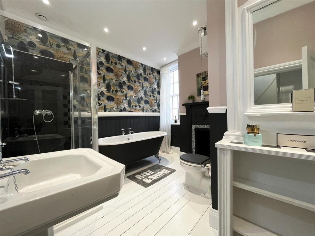 House in Stockport - View 5