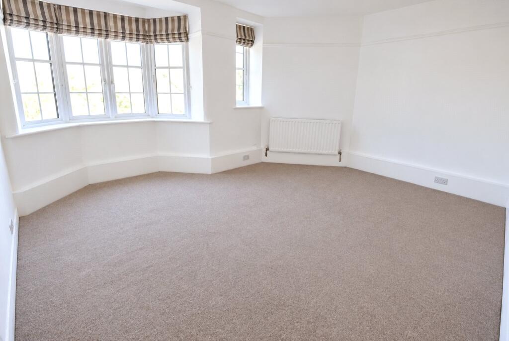 Apartment in Guildford - View 5