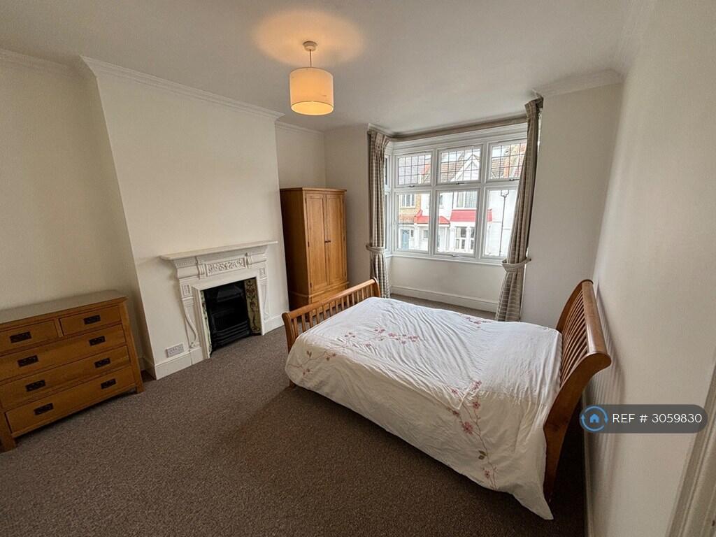 House in London, Upper Tooting, Furzedown - View 3