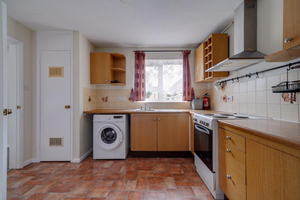 Welland Close, St. Ives, PE27 - View 6