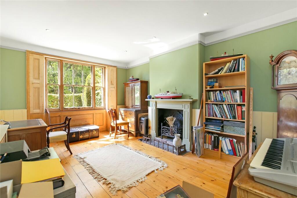 House in Salisbury - View 5