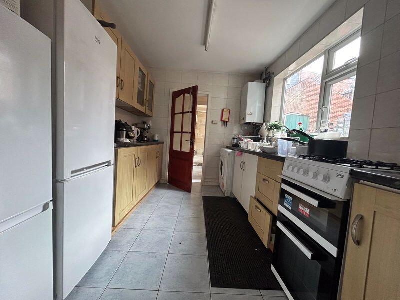 House in Nottingham - View 3