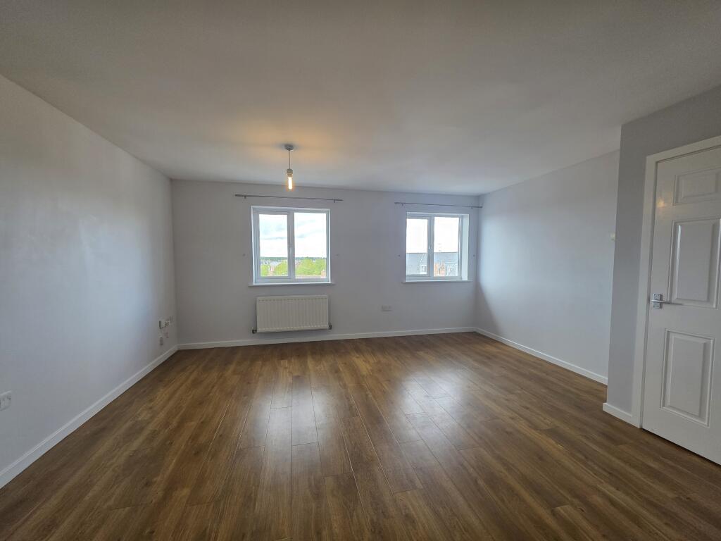 Apartment in Swindon - View 4