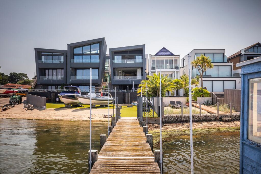 Main image of property: Rhode House, The Horseshoe, Sandbanks, Poole, BH13 7RW