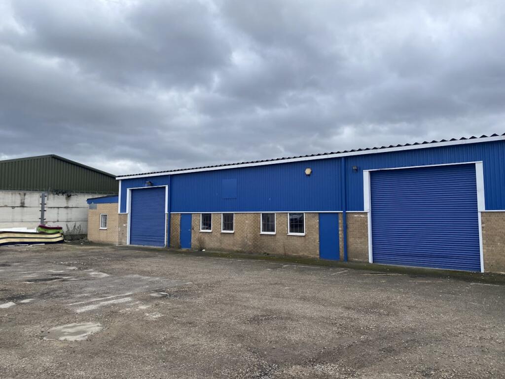 Main image of property: Unit 4 & 5, Sandall Stones Road, Kirk Sandall, Doncaster, DN3 1QR