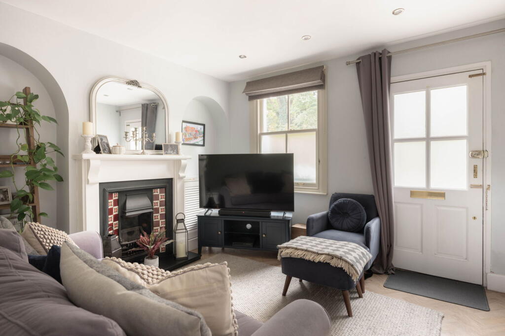 House in Dacorum, Berkhamsted - View 3