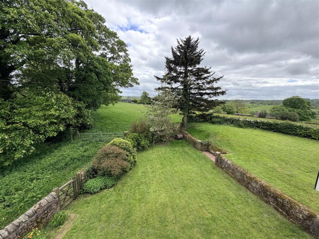 Horton, Leek photo 3
