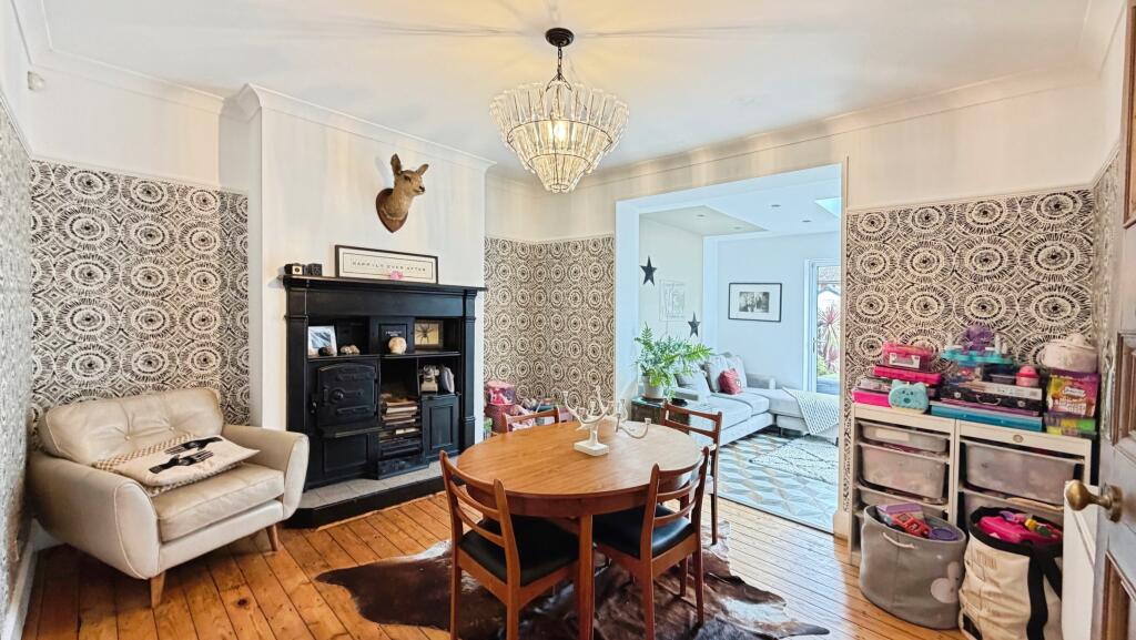 House in Wakefield - View 3