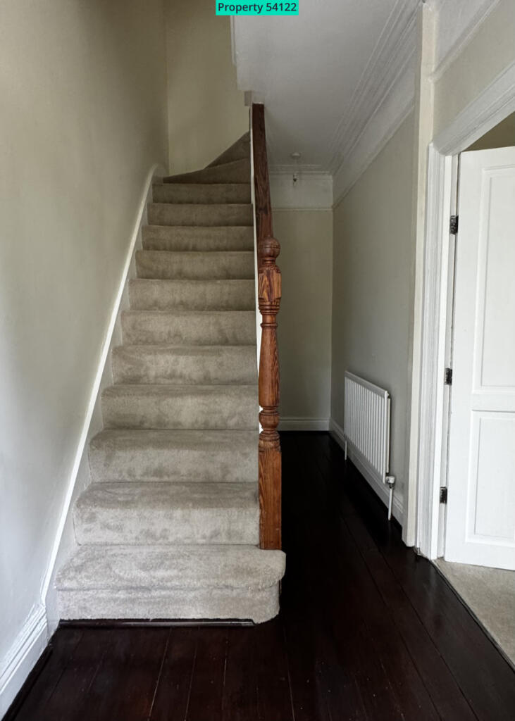 House in Leeds - View 5