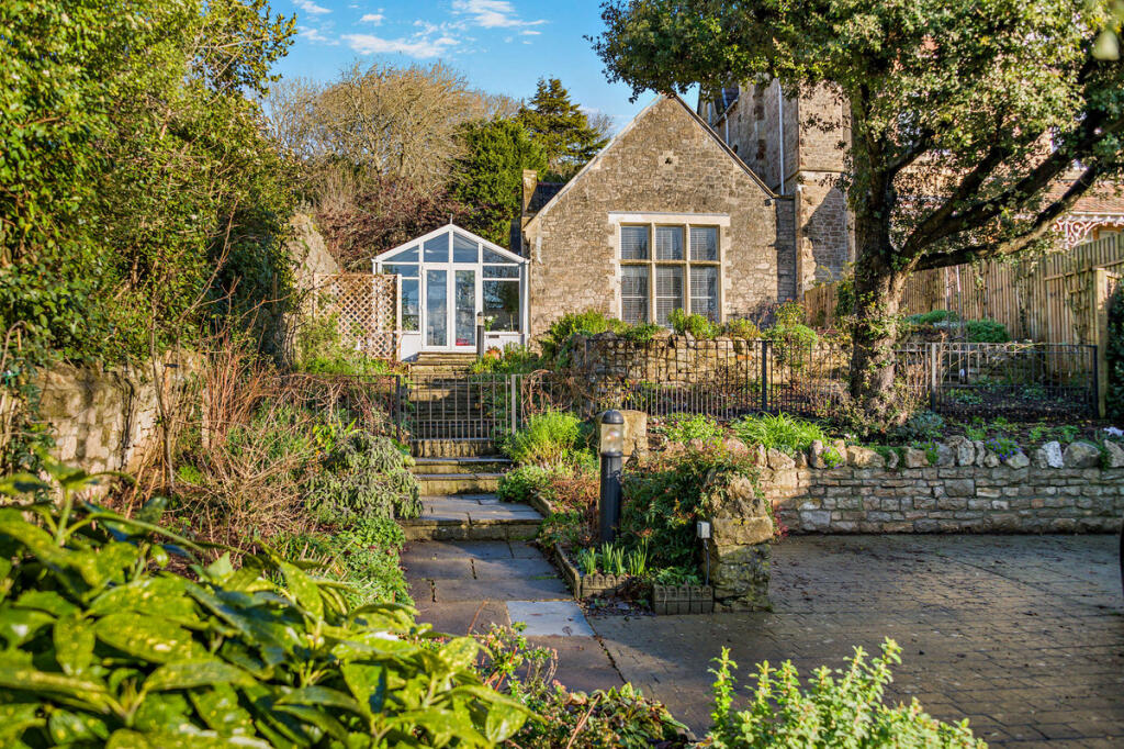 Main image of property: Edgehill Road, Clevedon, BS21