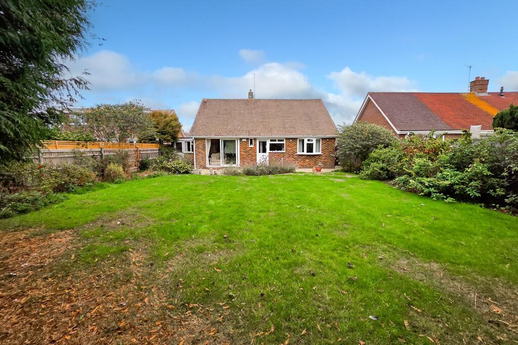 Hudson Drive, Rustington, BN16 photo 4