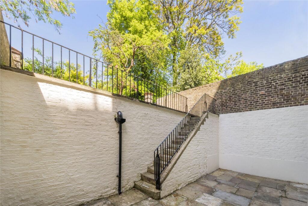Apartment in London, St Giles, Bloomsbury - More