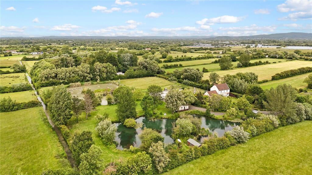 5-bed detached on Moor Road, Banwell, Somerset, BS29, £900,000