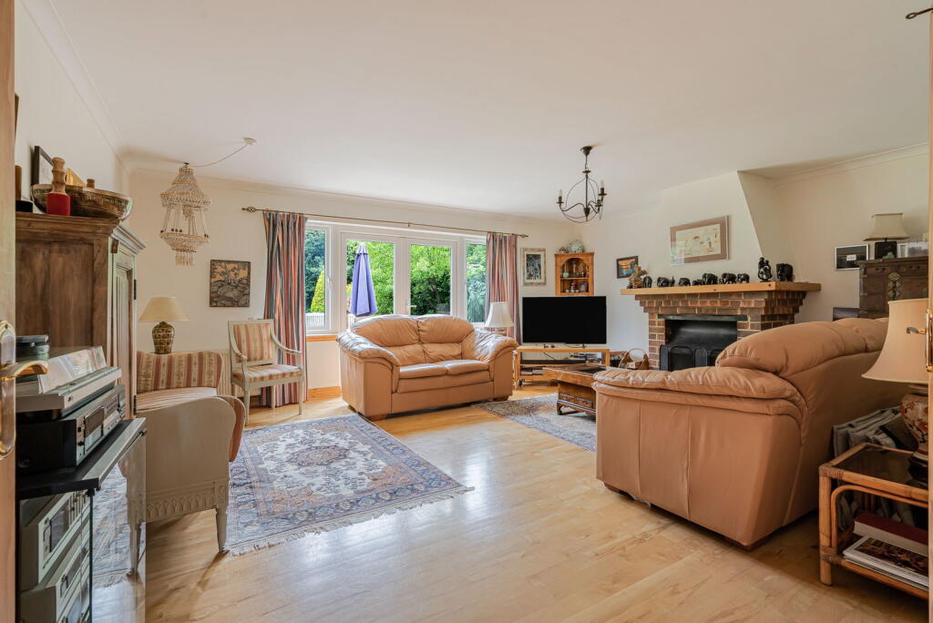 Maddox Lane, Little Bookham, KT23 - View 2