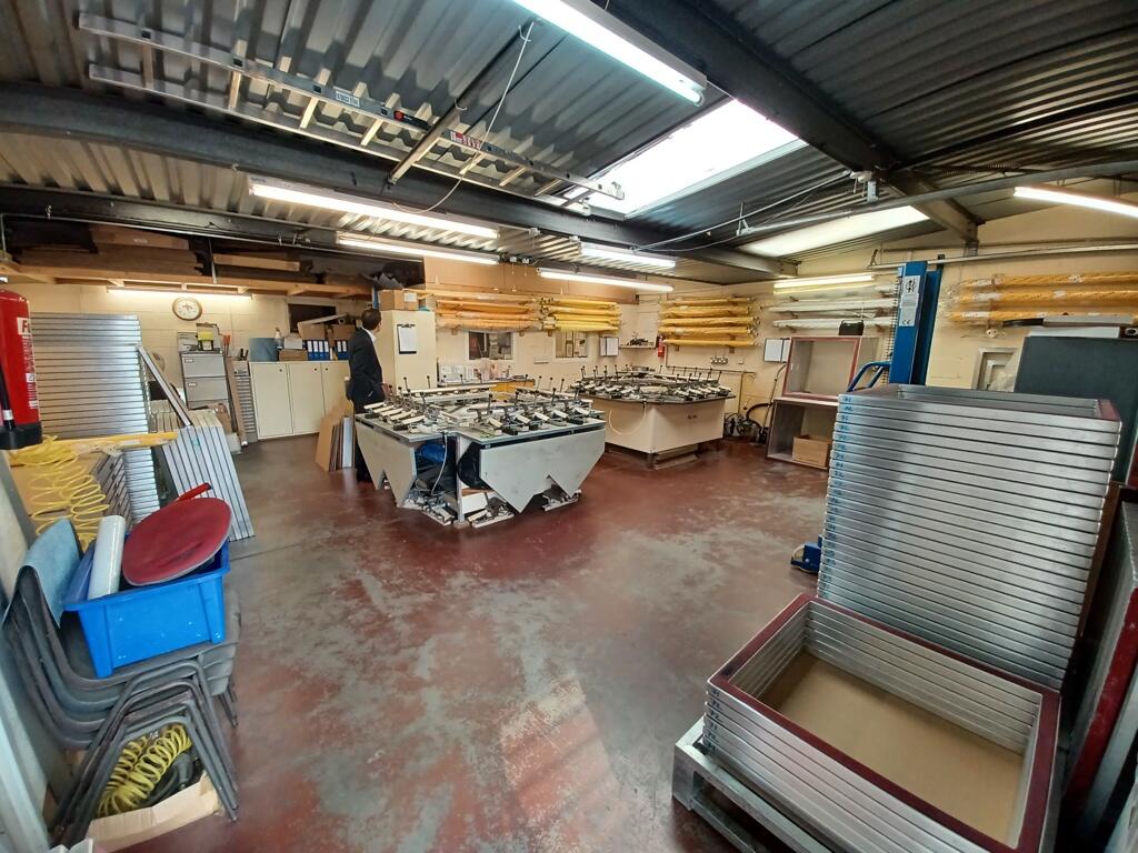 Photo 3