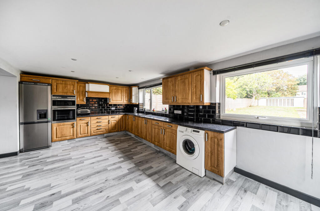 House in Southampton, Millbrook - View 4