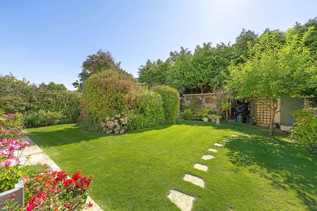 House in Tonbridge - View 4