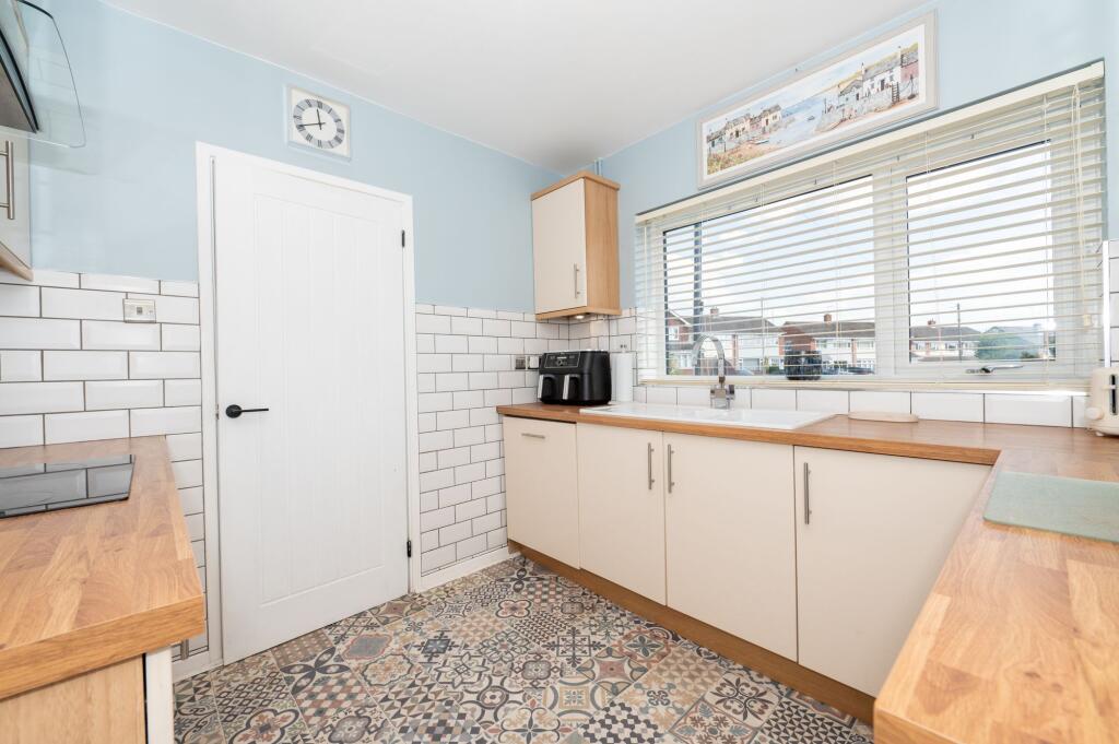 House in Dudley - View 5
