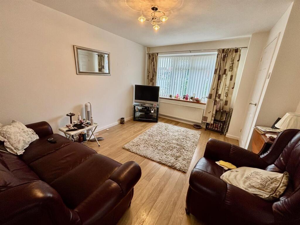 Belvedere Close, Mickleover, Derby photo 4