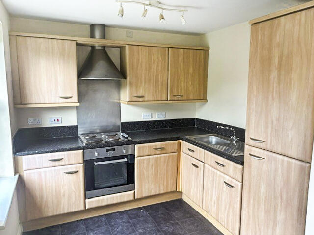 Apartment in Bradford, Bingley - View 3