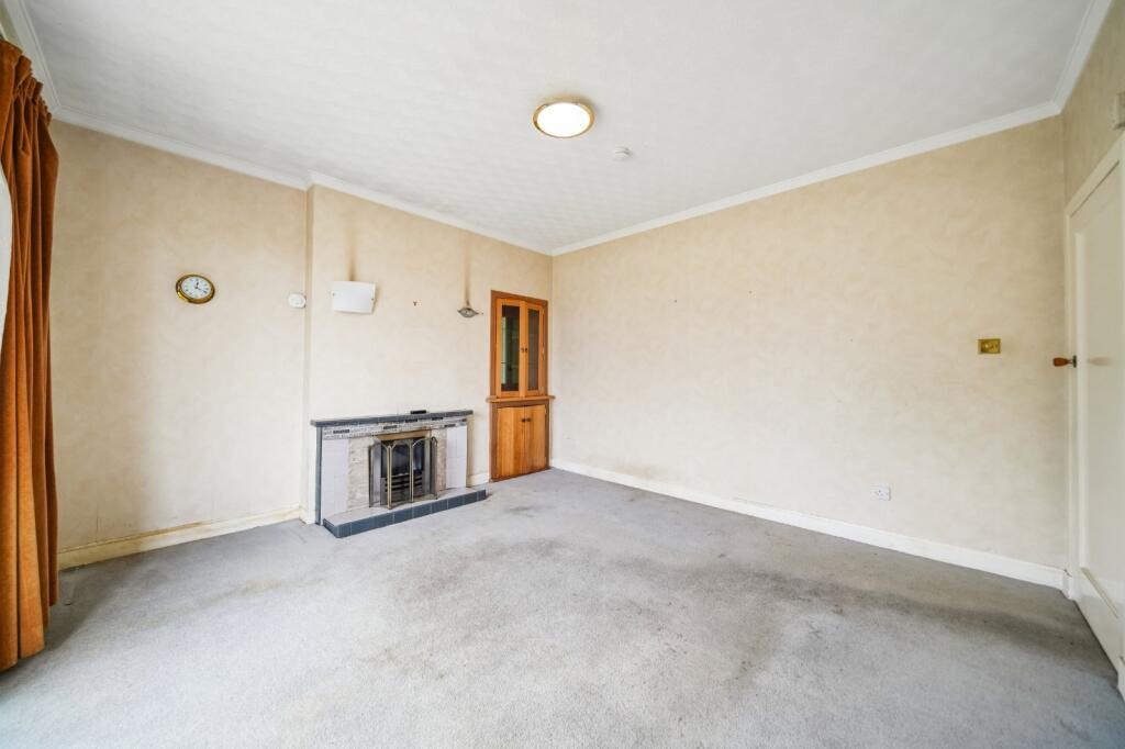 House in Clarkston, Hillview, Carolside - View 4