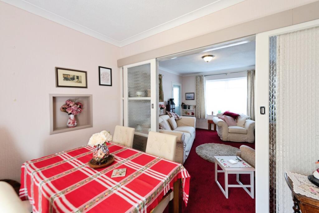 Beauchamp Avenue, Gosport, Hampshire, PO13 - View 4