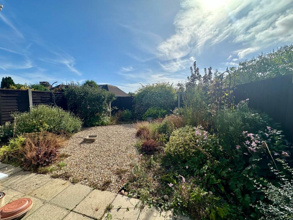 Gunville Crescent, Bournemouth photo 2