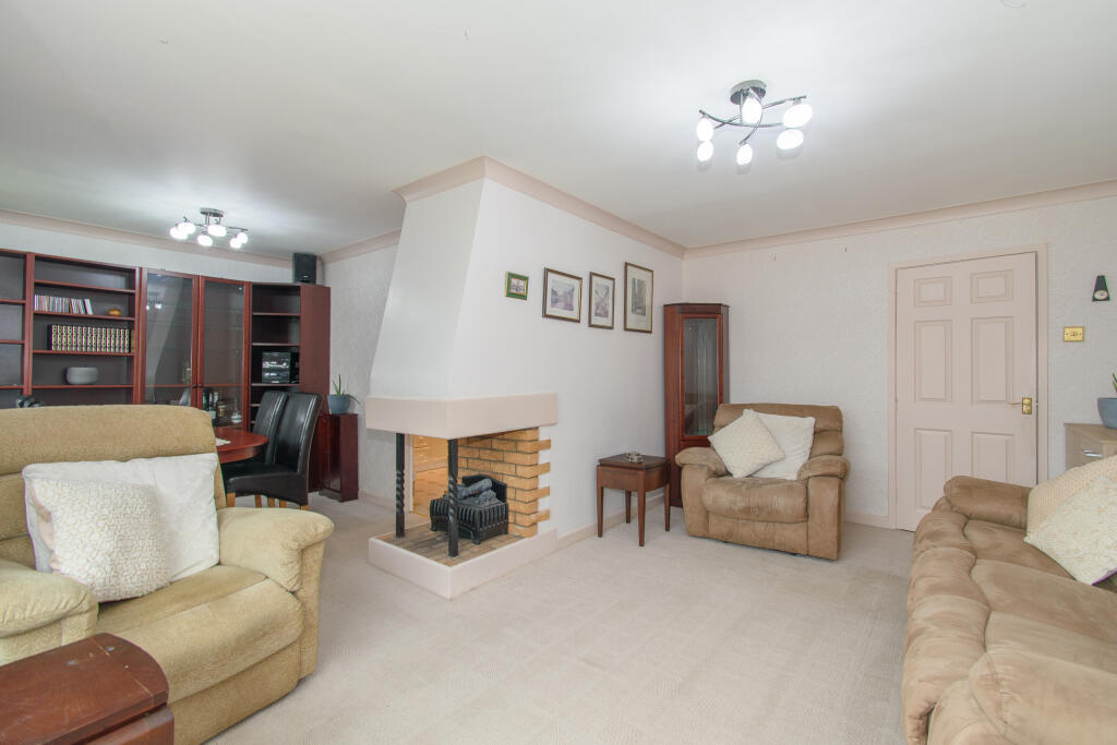 Mayfield Drive, Leigh, Lancashire photo 3