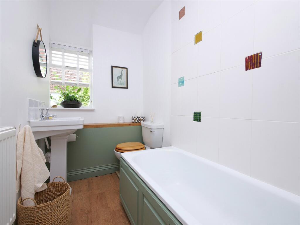 Additional image 10 of Stunning Two Bedroom Flat in Wells, Somerset