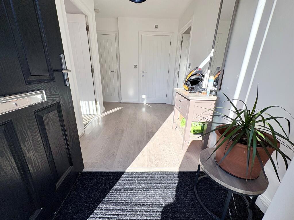 Apartment in St Neots, Eaton Ford - View 2