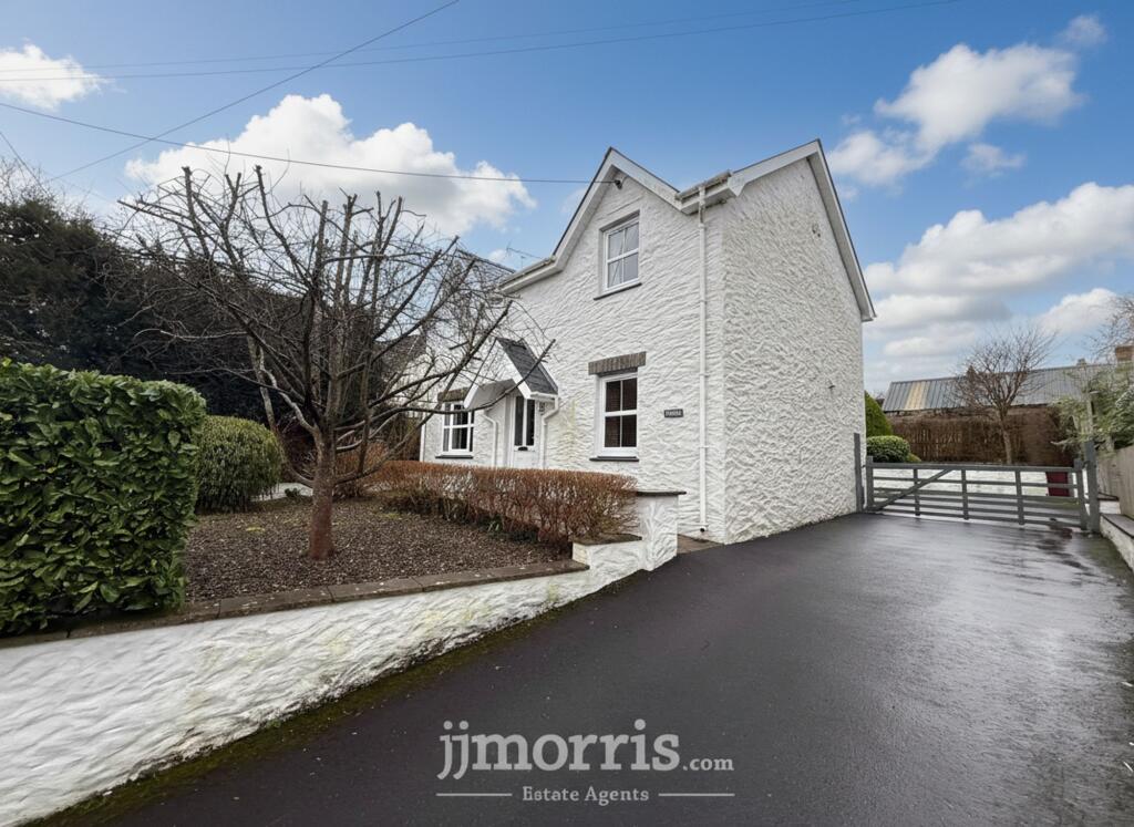 3-bed detached on Church Street, Cilgerran, SA43, £350,000