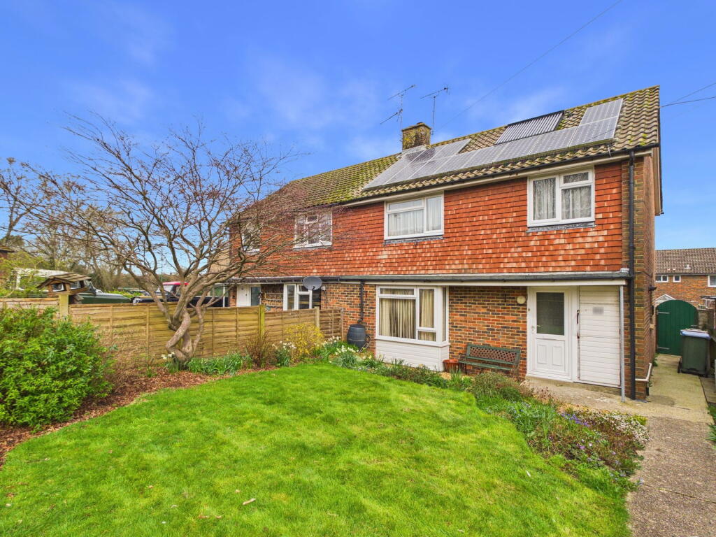 Main image of property: 63 Ravenscroft, Storrington, RH20 4EJ