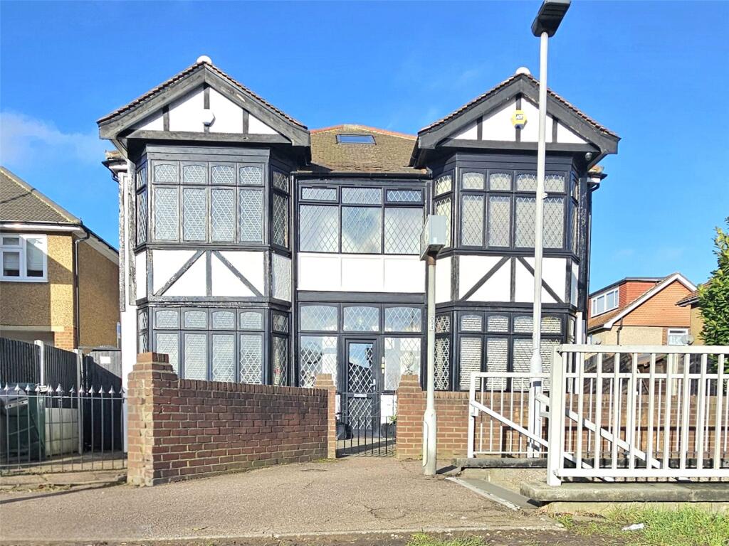 Main image of property: Eastern Avenue East, Romford, RM1