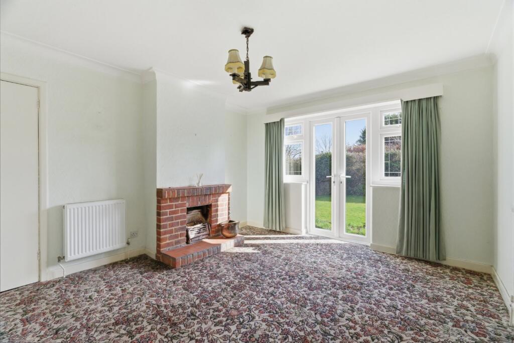 Thorley Park Road, Bishop's Stortford, Hertfordshire, CM23 photo 2