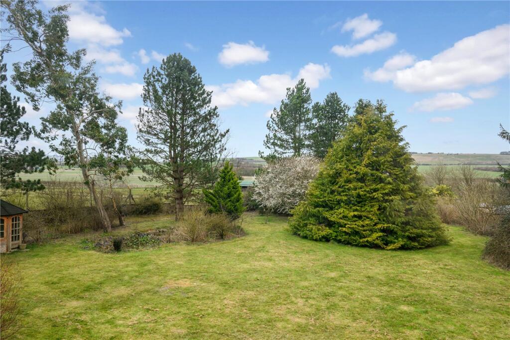Beranburh Field, Wroughton, Swindon, SN4 photo 2
