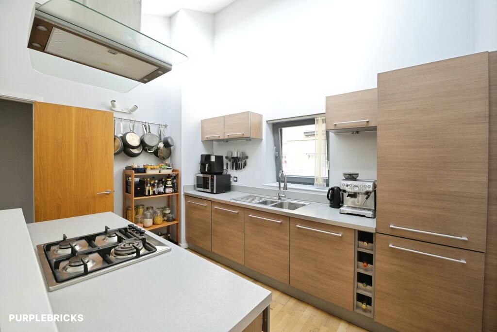 Apartment in London - More