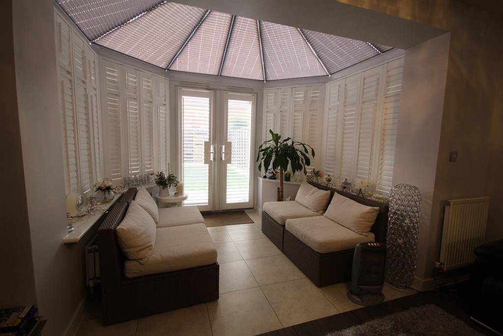 Main image of property: Fremantle Waye, Hayes, Middlesex, UB3 2FX