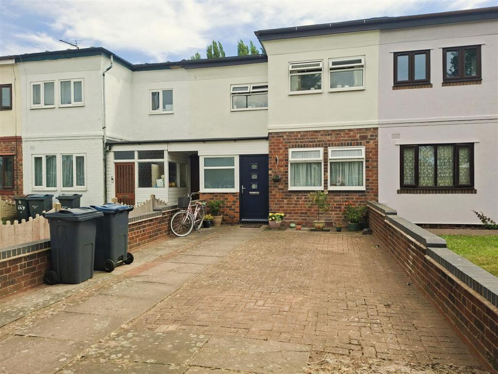 Main image of property: Common Lane, Sheldon, Birmingham