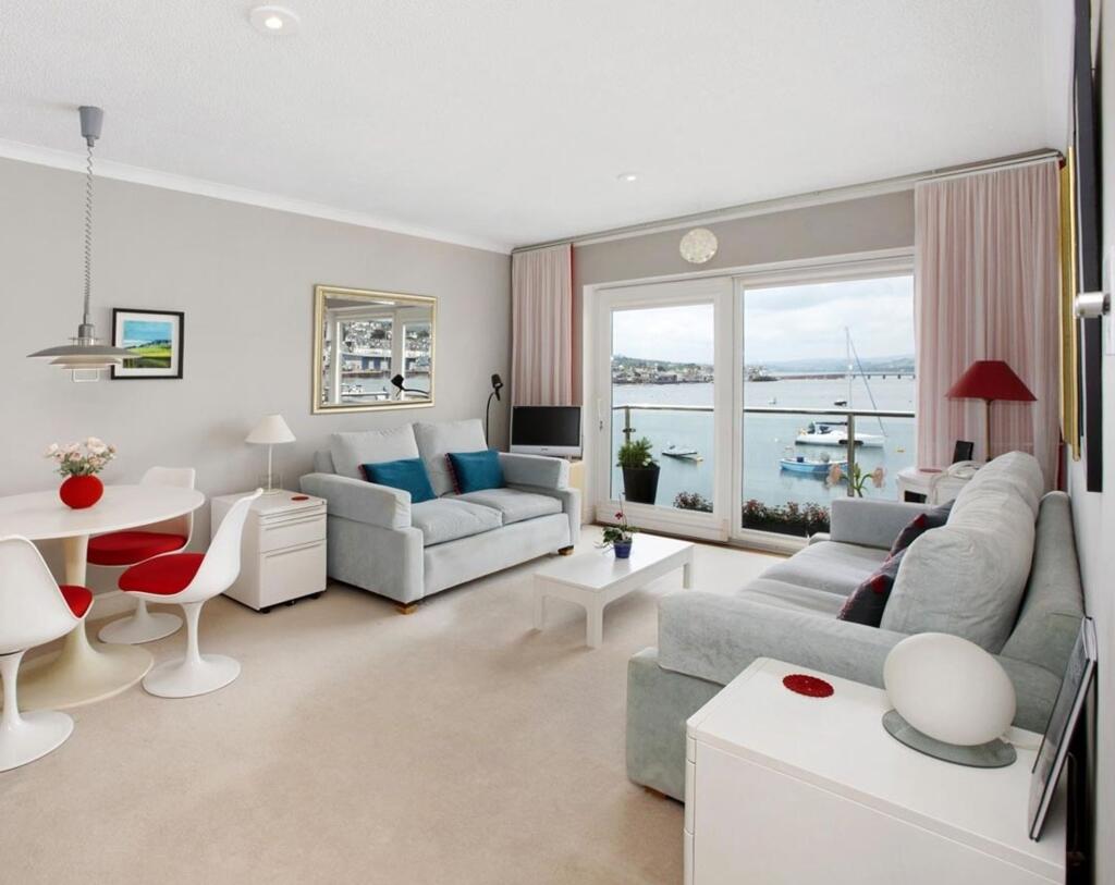 Apartment in Torquay - View 2