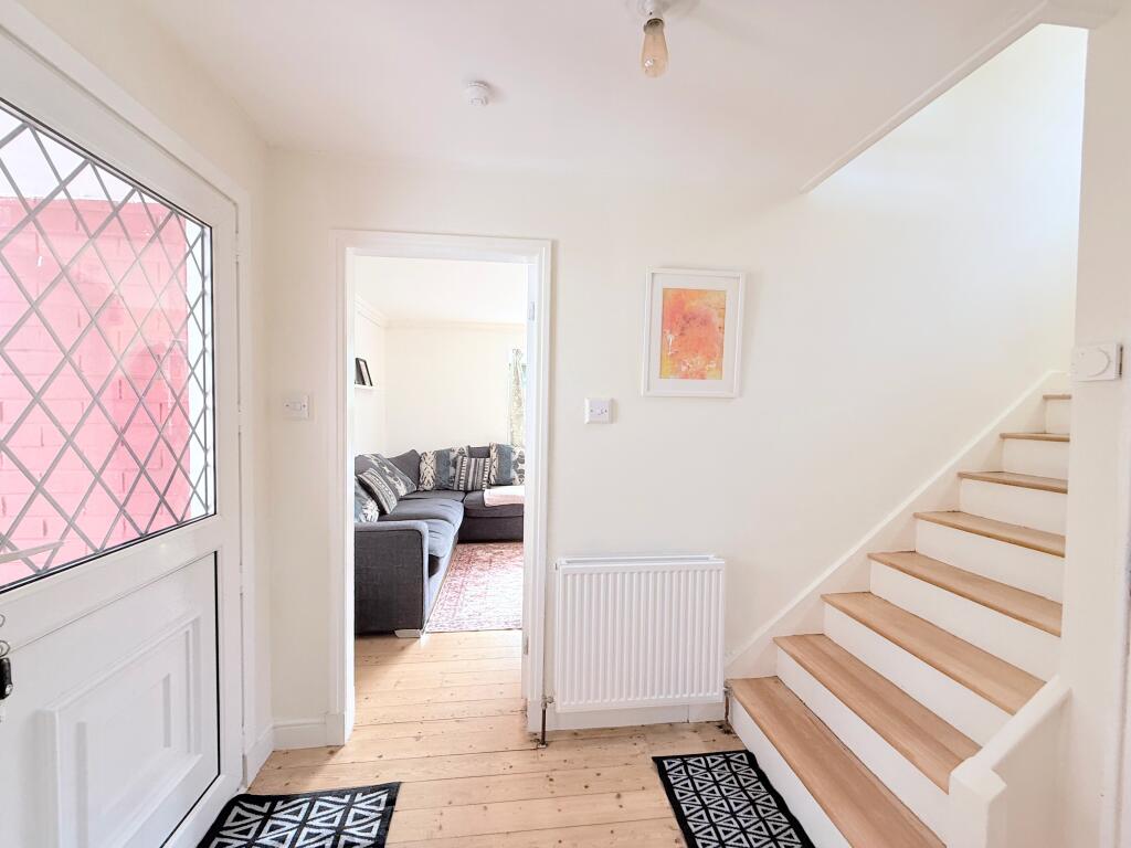 House in Bathgate, Ballencrieff Toll - More