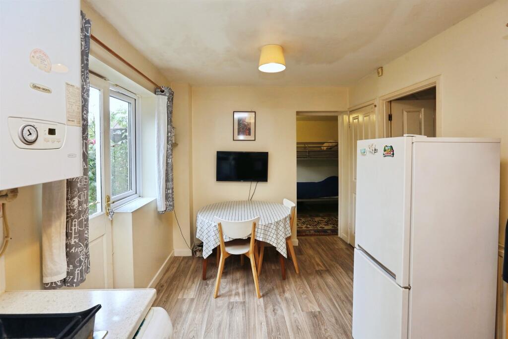 House in Gosport, Hampshire - View 4