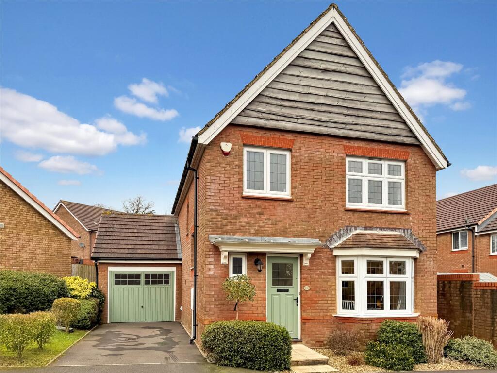 Wambrook Place, Chard, Somerset, TA20 photo 2