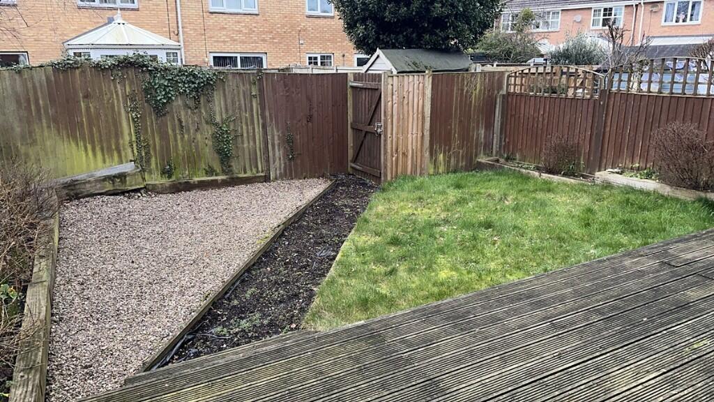 Langton Close, NG4 photo 3