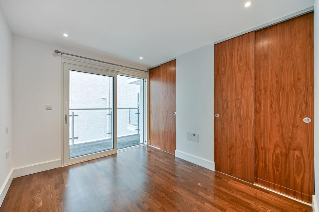 Apartment in London, Norbiton - View 5