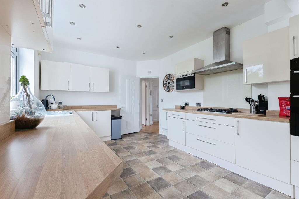 Lake Drive, Poole - View 3