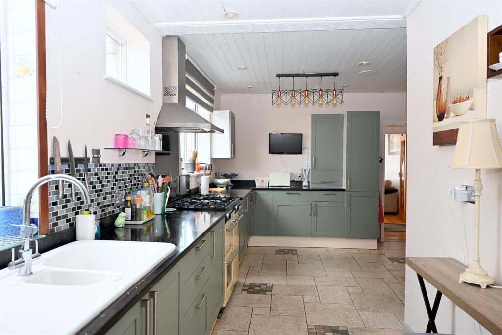 House in Brighton - View 5