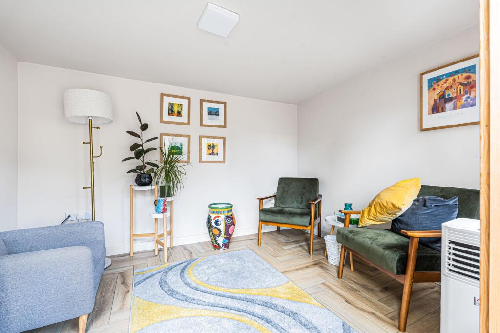 House in London - More