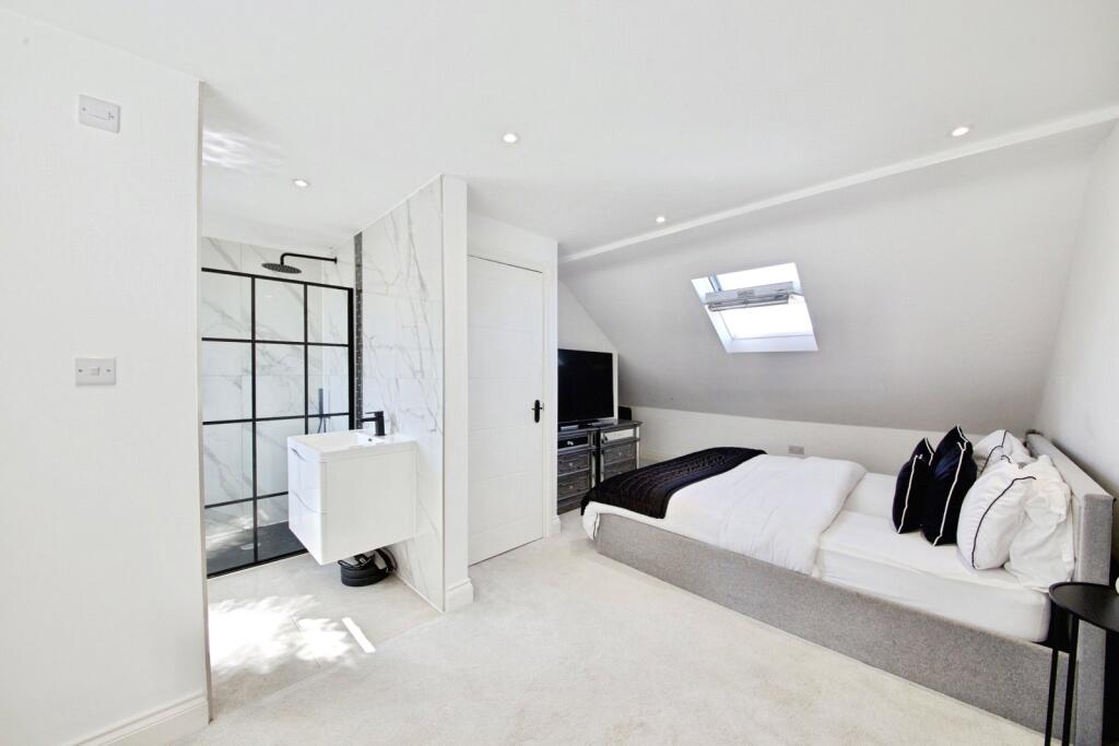 House in London - View 4