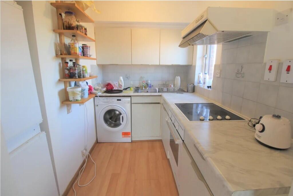 Boxwood Close, West Drayton photo 3